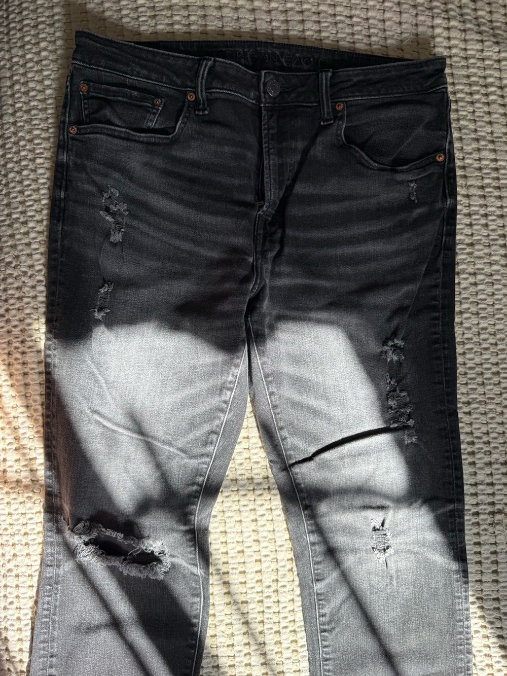 American Eagle Outfitters Men's Black Distressed Slim Jeans